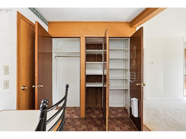 3503 EHRCK HILL Dr, Hood River, OR 97031