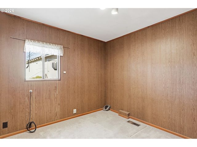 3503 EHRCK HILL Dr, Hood River, OR 97031