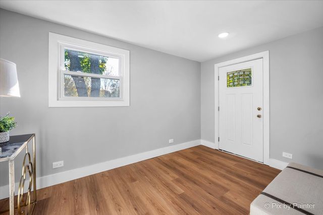 481 Edward Court, Des Plaines, IL 60016