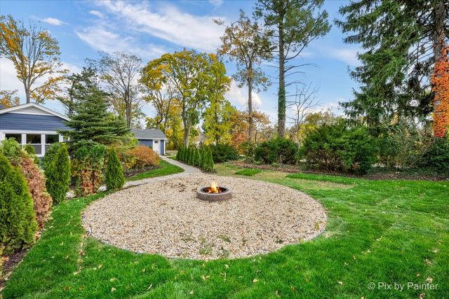 481 Edward Court, Des Plaines, IL 60016