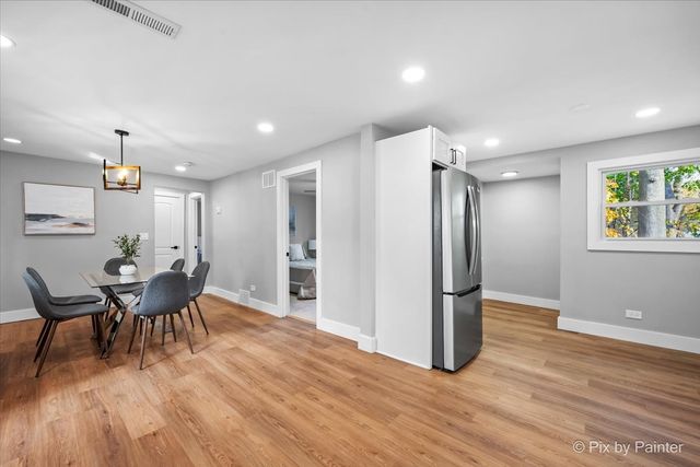 481 Edward Court, Des Plaines, IL 60016