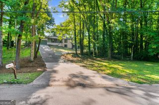1661 Oak Ridge Circle SW, Stone Mountain, GA 30087