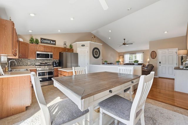 7277 Wind Brook Drive, Florence, KY 41042