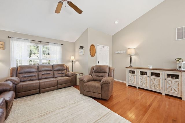 7277 Wind Brook Drive, Florence, KY 41042