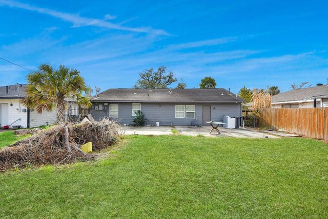 8630 Sonneville Drive, Houston, TX 77080