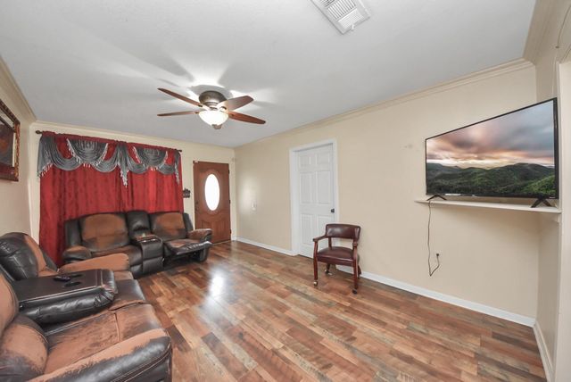 8630 Sonneville Drive, Houston, TX 77080