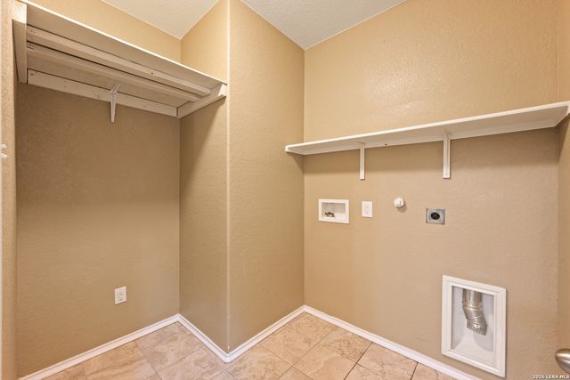 105 ROLLING CRK, Boerne, TX 78006