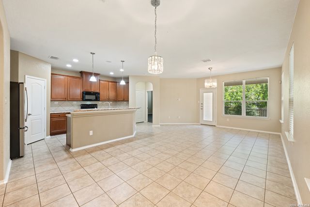 105 ROLLING CRK, Boerne, TX 78006