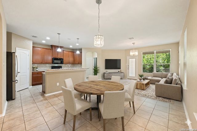 105 ROLLING CRK, Boerne, TX 78006