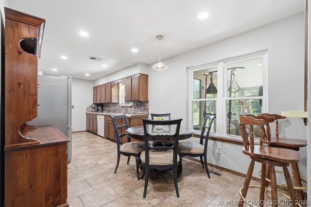 1502 Timber Ridge Drive, Cleveland, OK 74020