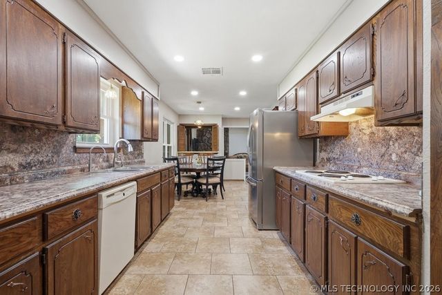 1502 Timber Ridge Drive, Cleveland, OK 74020