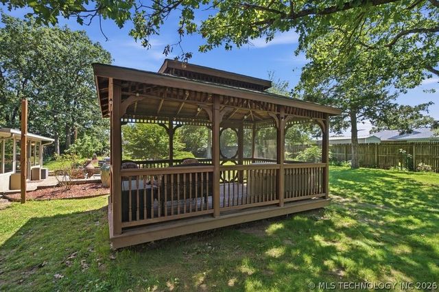 1502 Timber Ridge Drive, Cleveland, OK 74020