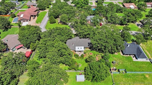 1502 Timber Ridge Drive, Cleveland, OK 74020