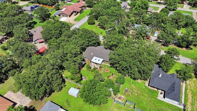1502 Timber Ridge Drive, Cleveland, OK 74020
