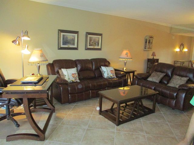 3300 N Palm Aire Drive 306, Pompano Beach, FL 33069