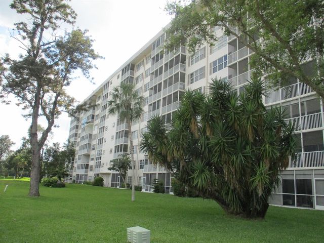 3300 N Palm Aire Drive 306, Pompano Beach, FL 33069