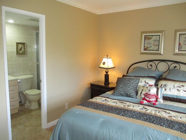 3300 N Palm Aire Drive 306, Pompano Beach, FL 33069