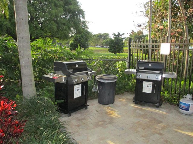 3300 N Palm Aire Drive 306, Pompano Beach, FL 33069