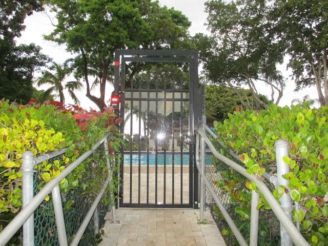 3300 N Palm Aire Drive 306, Pompano Beach, FL 33069