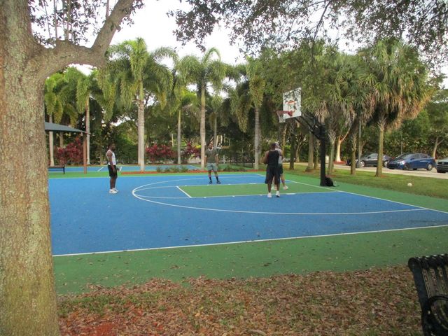 3300 N Palm Aire Drive 306, Pompano Beach, FL 33069