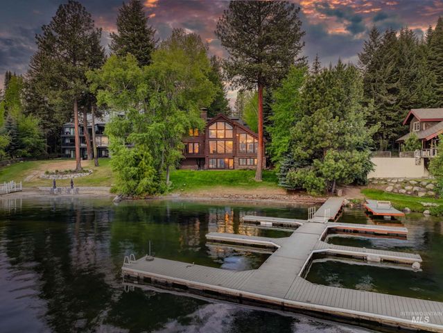 915 Cottonwood Street, McCall, ID 83638