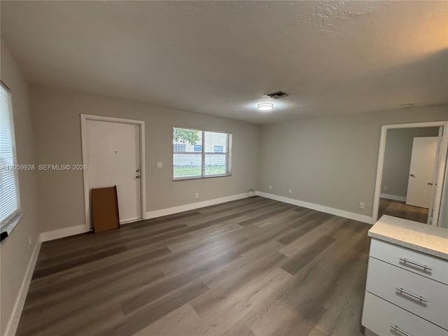 1011 SW 8th Street D, Hallandale Beach, FL 33009