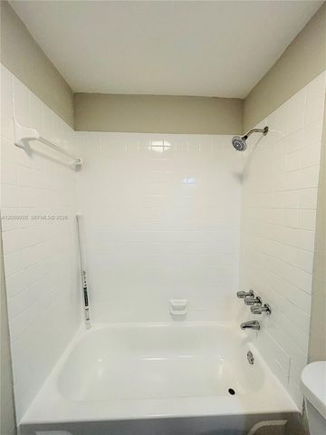 1011 SW 8th Street D, Hallandale Beach, FL 33009