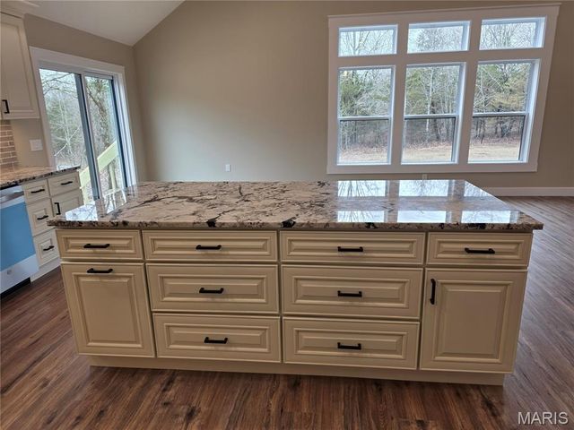 854 County Road 4180, Salem, MO 65560