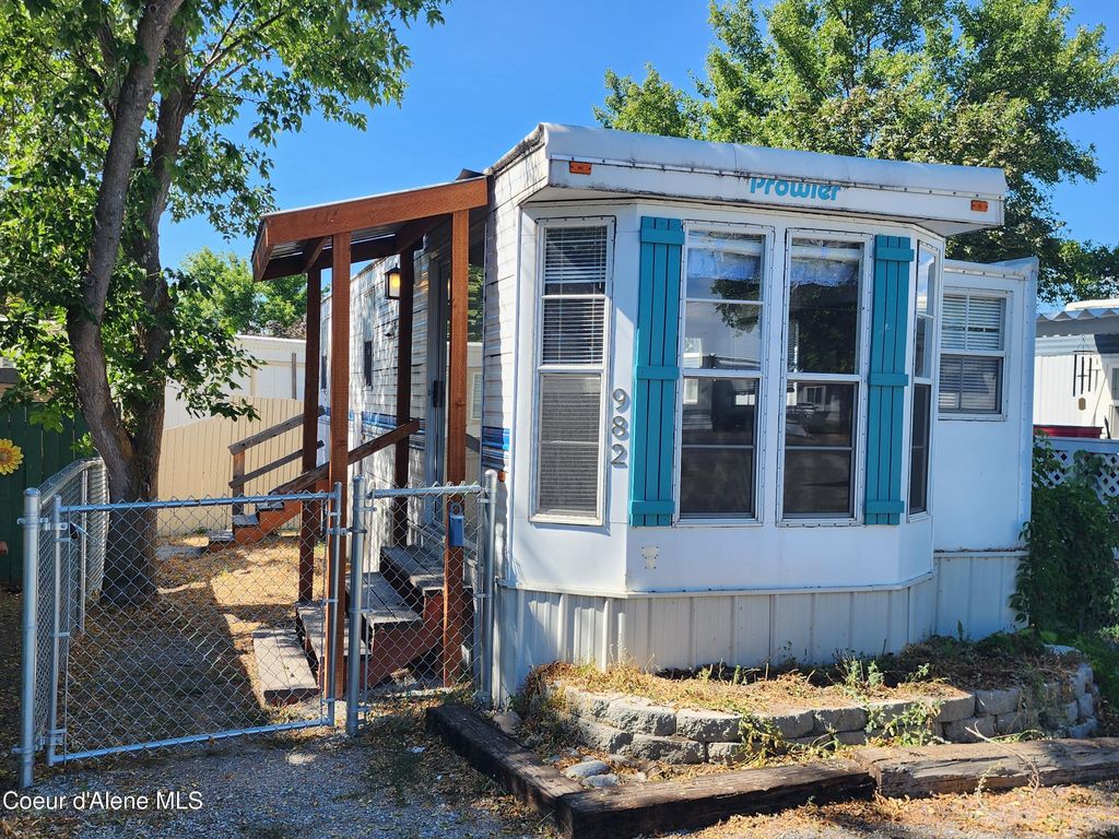 982 N Labelle Loop, Post Falls, ID 83854