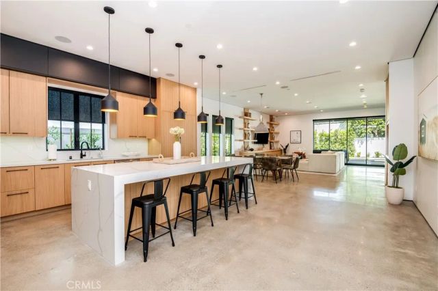 4734 Tobias Avenue, Sherman Oaks, CA 91403