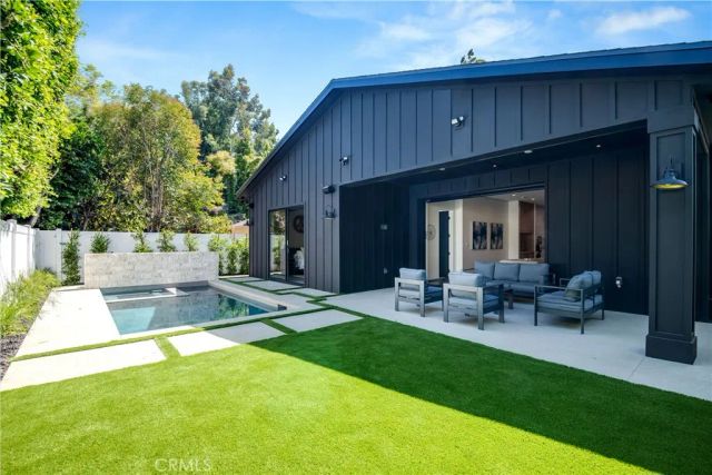 4734 Tobias Avenue, Sherman Oaks, CA 91403