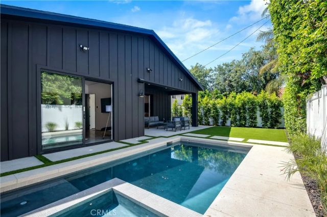 4734 Tobias Avenue, Sherman Oaks, CA 91403