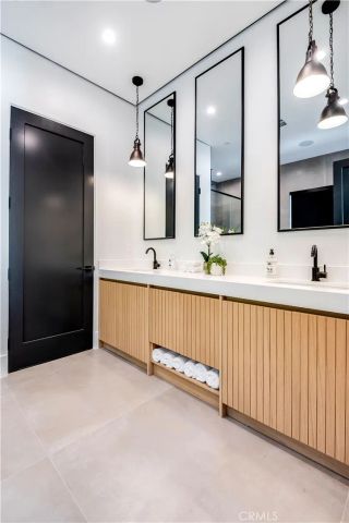 4734 Tobias Avenue, Sherman Oaks, CA 91403