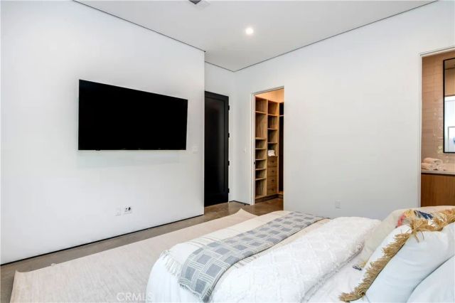 4734 Tobias Avenue, Sherman Oaks, CA 91403