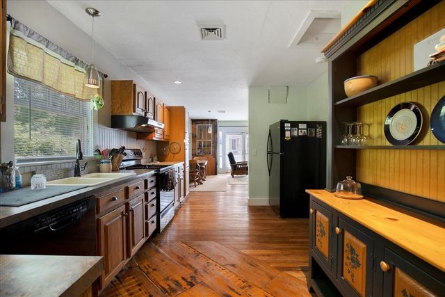 820 MA-28, Harwich Port, MA 02646