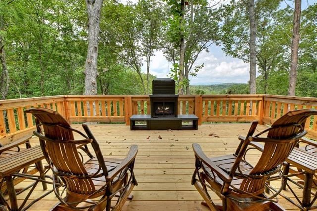 452 Garfield Drive, Ellijay, GA 30540