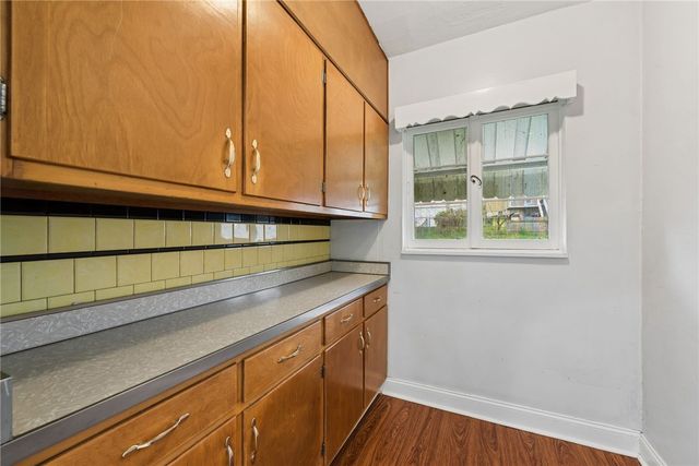 512 Sidney St, City Of Greensburg, PA 15601