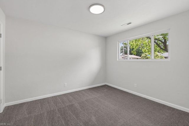 9607 Whit AVE, Norfolk, VA 23503