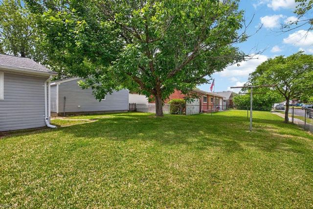 9607 Whit AVE, Norfolk, VA 23503