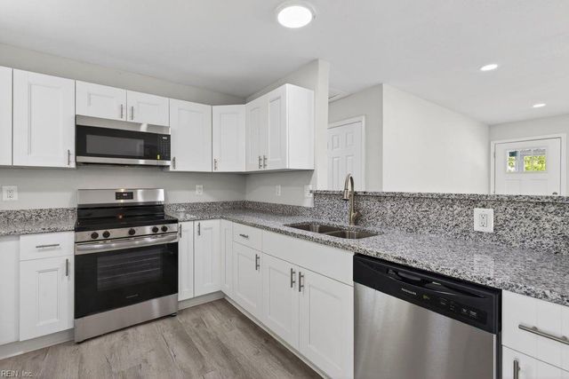 9607 Whit AVE, Norfolk, VA 23503
