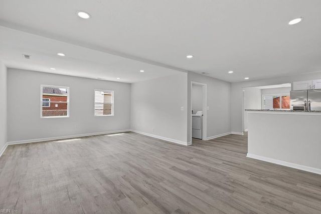 9607 Whit AVE, Norfolk, VA 23503