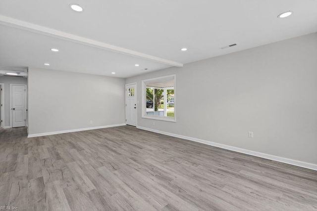 9607 Whit AVE, Norfolk, VA 23503