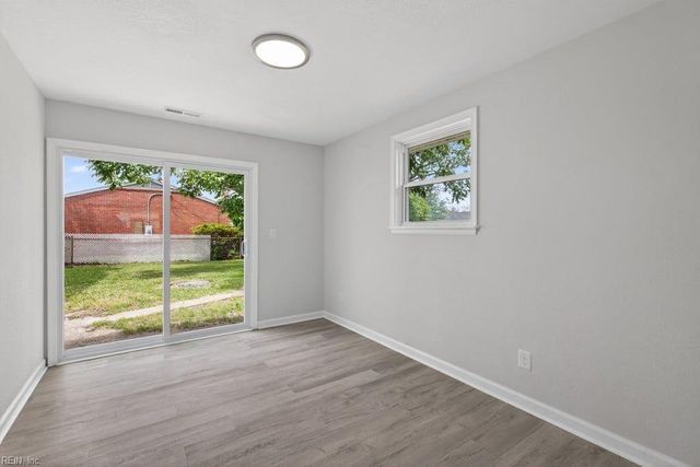 9607 Whit AVE, Norfolk, VA 23503