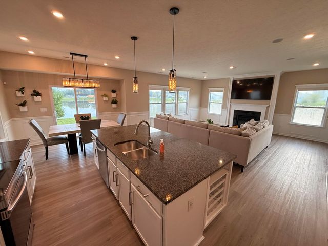 5366 Shannon Square Drive, Canal Winchester, OH 43110