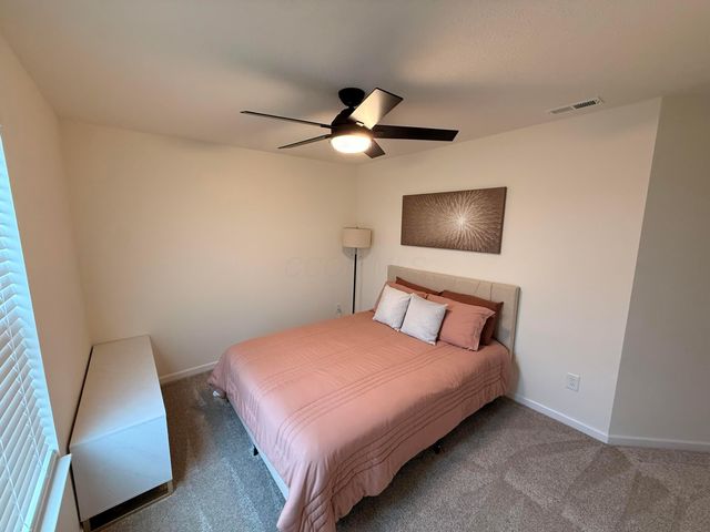 5366 Shannon Square Drive, Canal Winchester, OH 43110