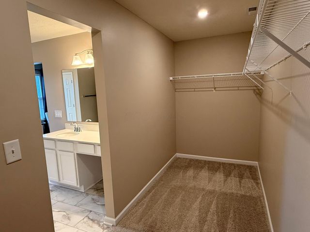 5366 Shannon Square Drive, Canal Winchester, OH 43110