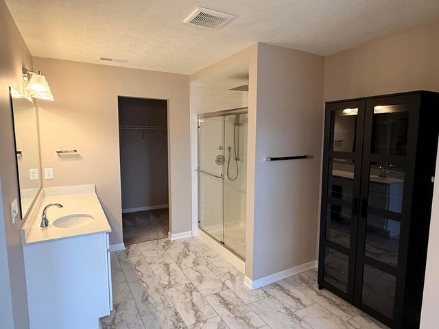 5366 Shannon Square Drive, Canal Winchester, OH 43110
