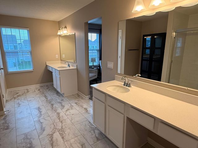 5366 Shannon Square Drive, Canal Winchester, OH 43110