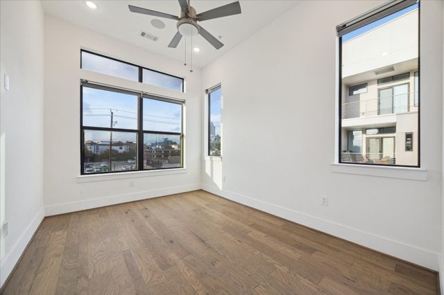 2401 Crawford Street C4A, Houston, TX 77004