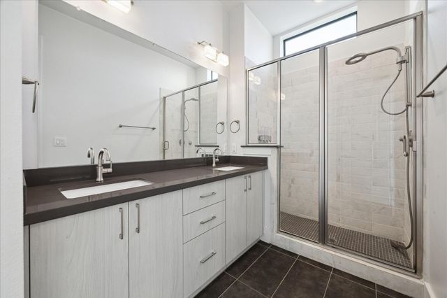 2401 Crawford Street C4A, Houston, TX 77004